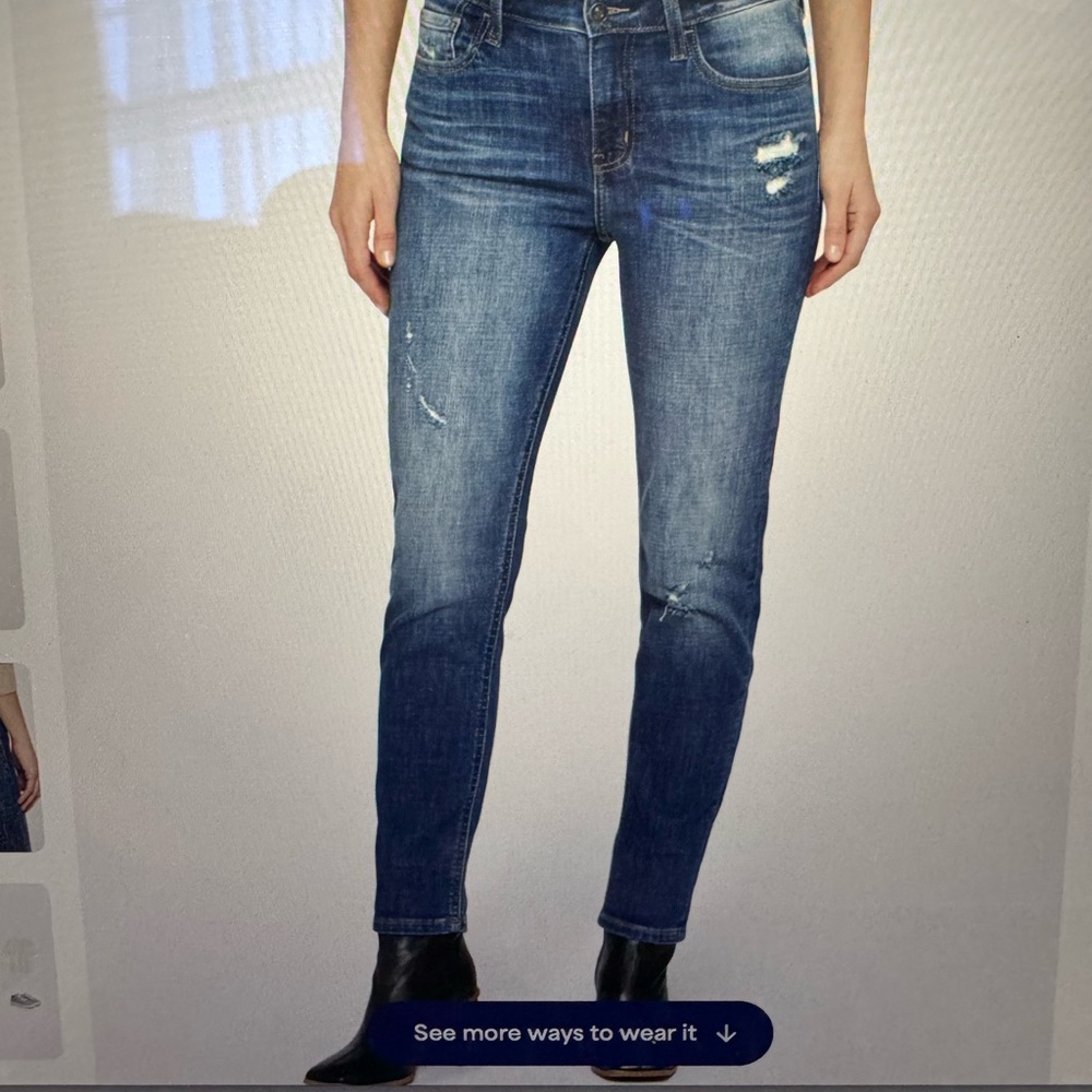 Casey Mid Rise Cropped Relaxed Skinny Jean